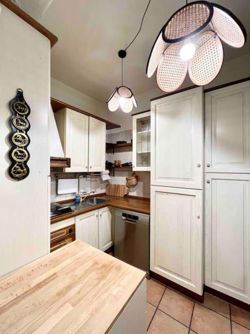 City Center 2 Bedroom Apt 贝尔加莫 外观 照片